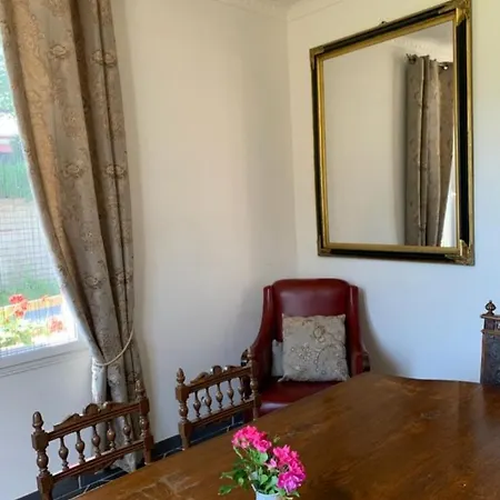 Chambres D'hotes Les Roches Noires Bed & Breakfast